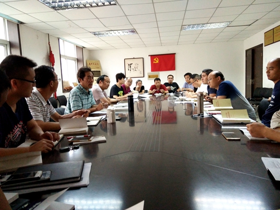 1475119230504389.jpg 質(zhì)檢中心黨員大會1_副本.jpg